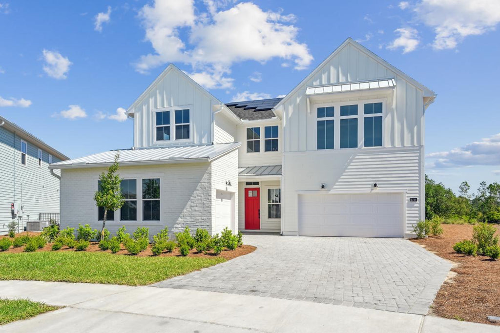 Glen Farmhouse Transitional