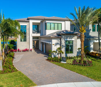 Adriana Contemporary Plan