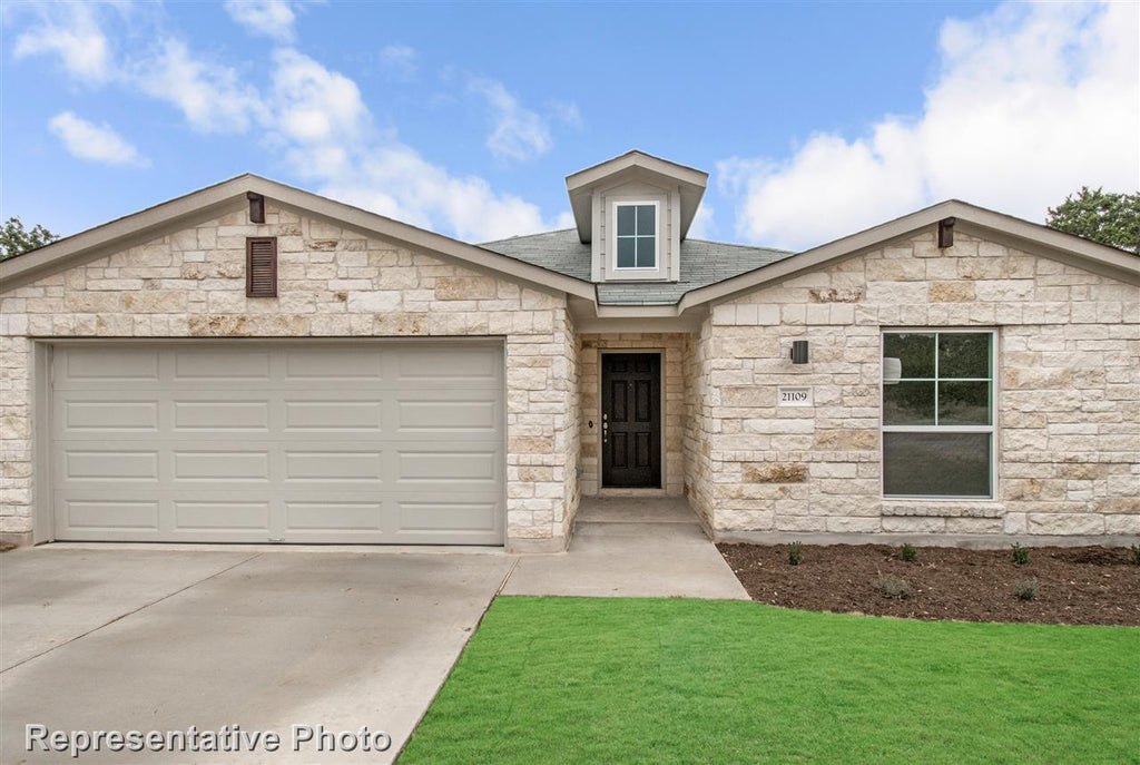 2019 Omaha Drive (Plan 1556)