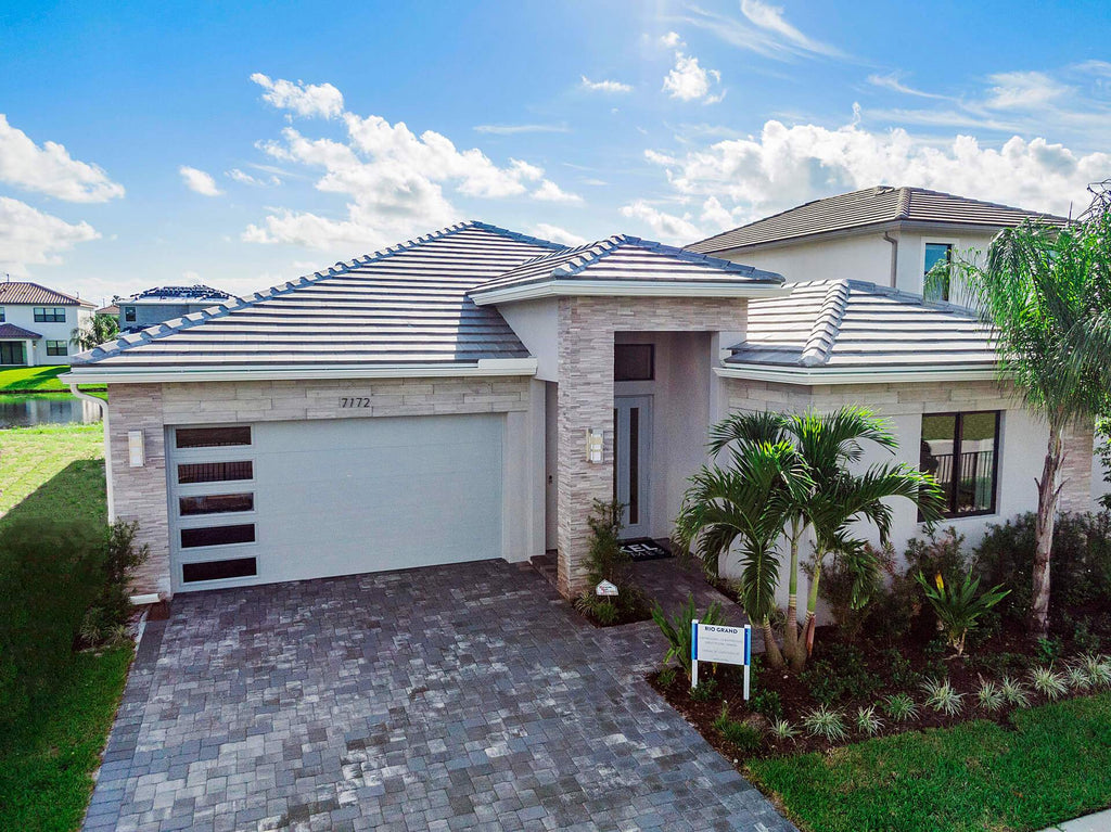 7262 Montereal Path (Rio Grand)