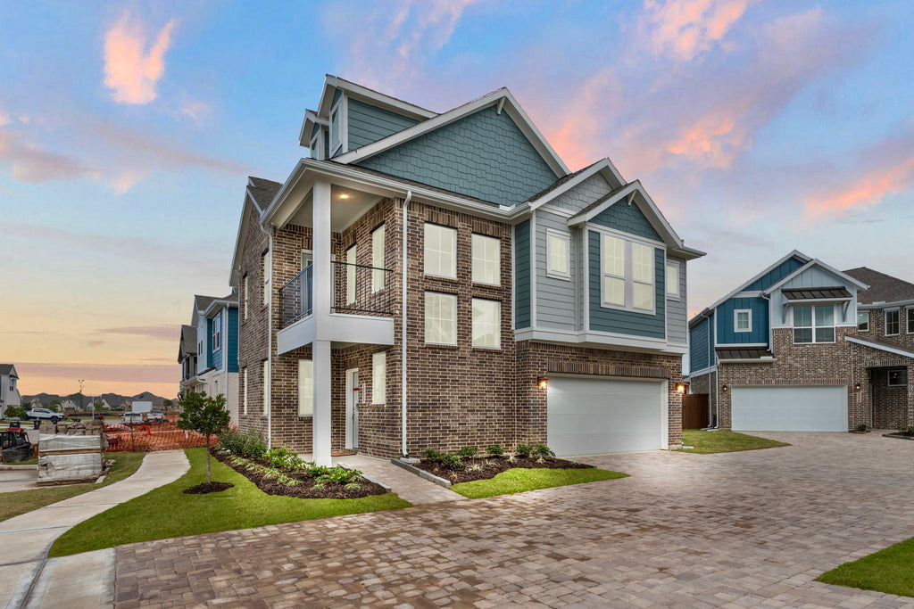 Riverdale - Courtyard Collection